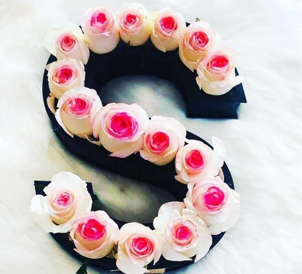 عکس گل رز حروف انگلیسی