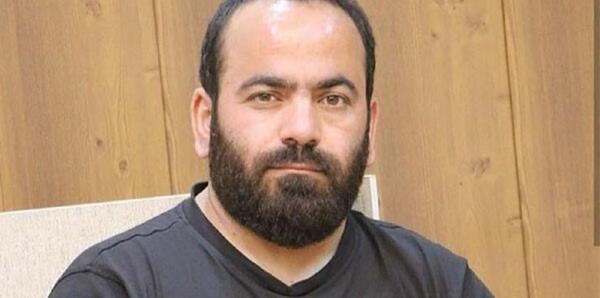 عکس حسن آقامیری با شلوارک