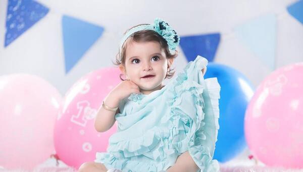 عکس دختر یکساله زیبا