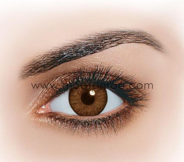 عکس چشم قهوه ای تیره