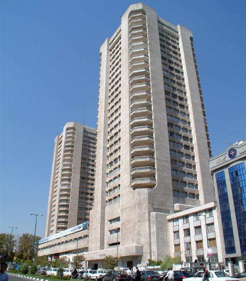 عکس باران ساختمان اسکان
