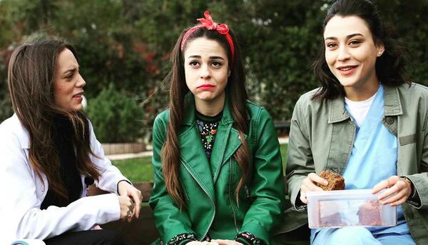 عکس خواهر ایلول در سریال ضربان قلب