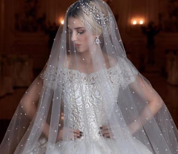 عکس عروس و داماد چشم دوخته