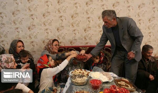 عکس یلدای خانوادگی