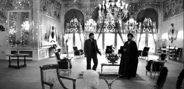عکس شاه در کاخ نیاوران