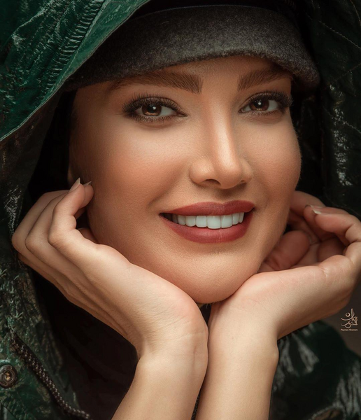 عکس شقایق با متین