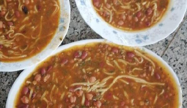 طرز پخت آش رشته با عکس
