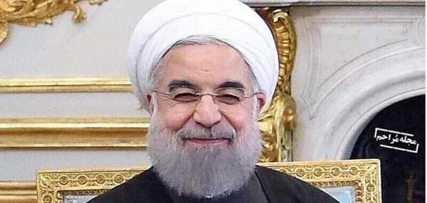 عکس لبخند روحانی