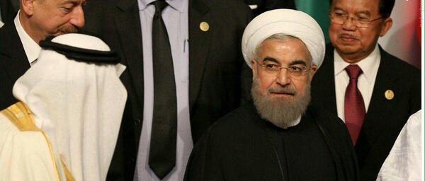 عکس لبخند روحانی