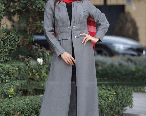 عکس مدل مانتو جلو باز خاکستری