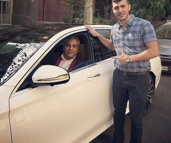 عکس پسر لاکچری با ماشین