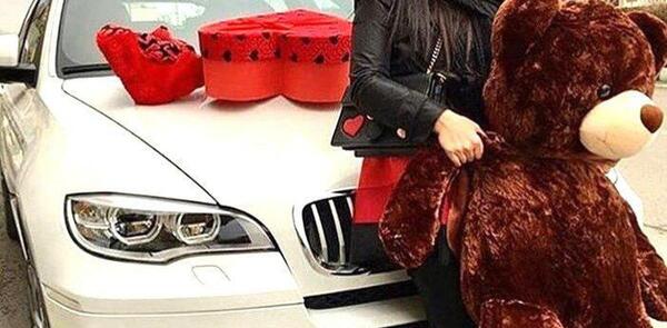 عکس پسر لاکچری با ماشین