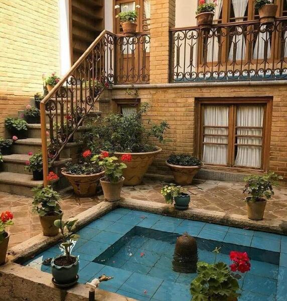 عکس خانه حیاط دار قدیمی