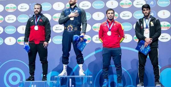 عکس ماشین حسن یزدانی