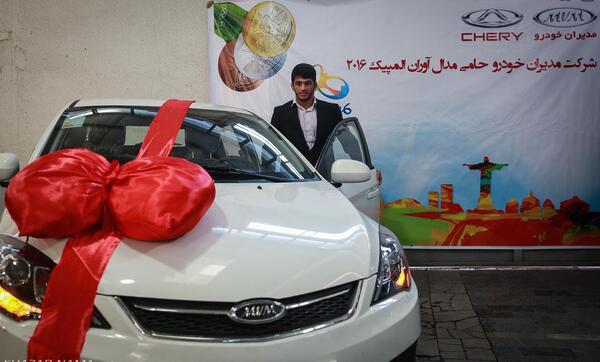 عکس ماشین حسن یزدانی