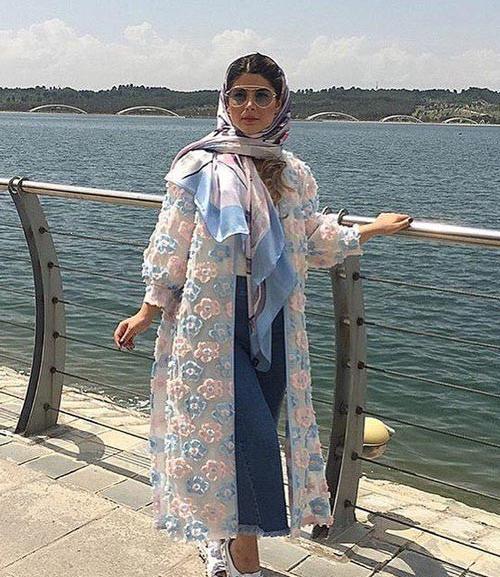 عکس مدل مانتو بلند گشاد