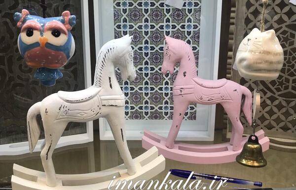 عکس اسب چوبی
