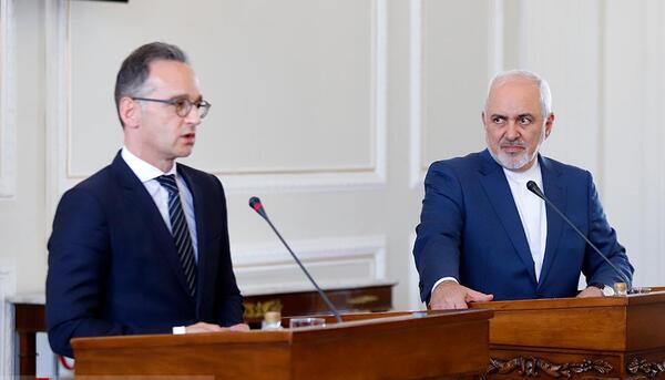 عکس وزیر خارجه ایران ظریف