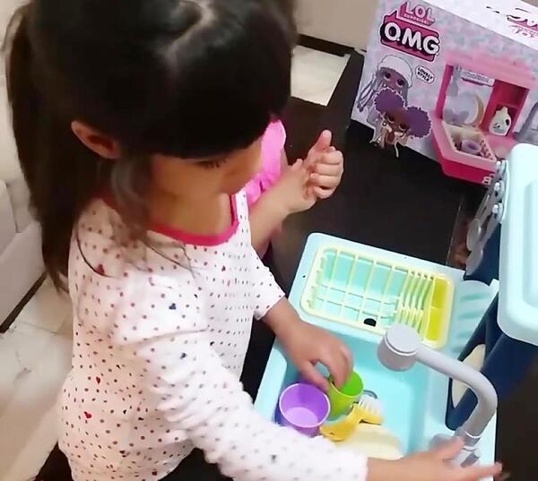عکس ظرفشویی بچه گانه