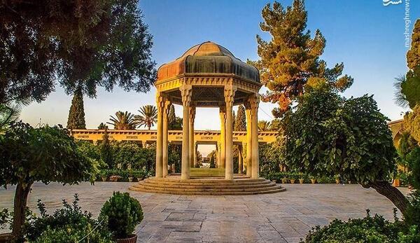 عکس گرامیداشت حافظ