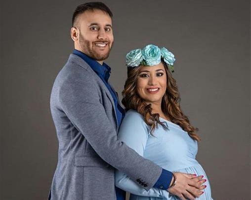 عکس بارداری آتلیه