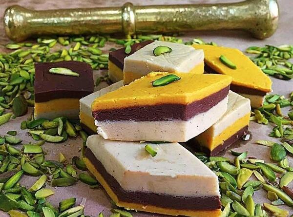 عکس حلوا دورنگ