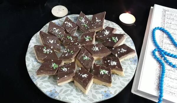 عکس حلوا دورنگ