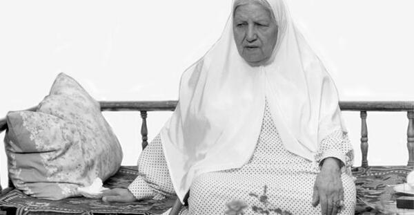 عکس مفهومی مادر و فرزند