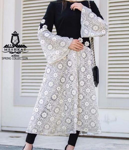 عکس مدل مانتو جلو باز آستین کلوش