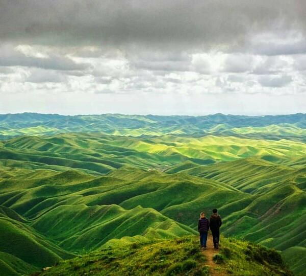 عکس از گورستان خالد نبی