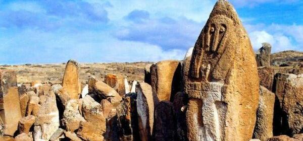عکس از گورستان خالد نبی