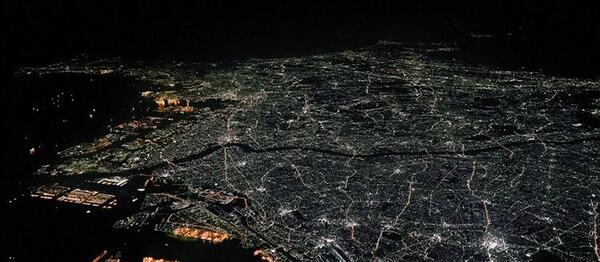 عکس هوایی تهران در شب
