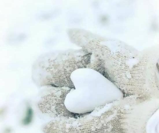 عکس قلب روی برف