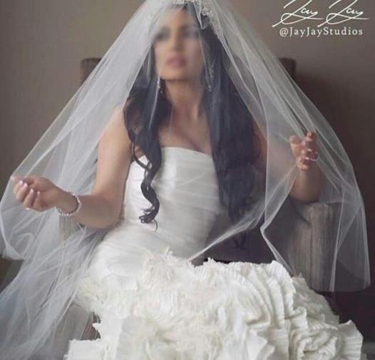 ژست عکس با لباس عروس