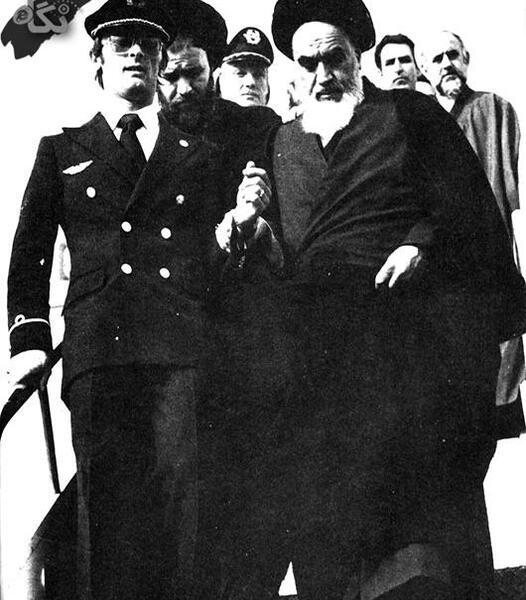 عکس امام خمینی زمان ورود به ایران