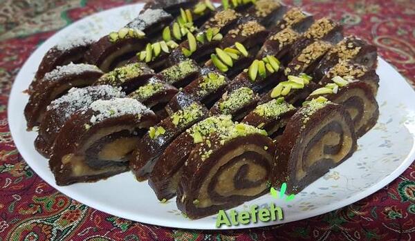 عکس رولت حلوا و خرما