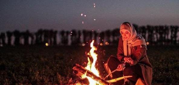 عکس آتش لب دریا