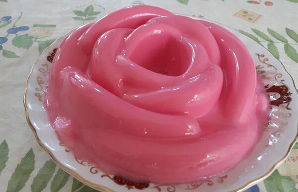 عکس ژله بستنی توت فرنگی