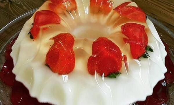 عکس ژله بستنی توت فرنگی