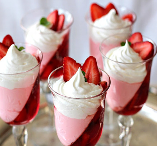 عکس ژله بستنی توت فرنگی