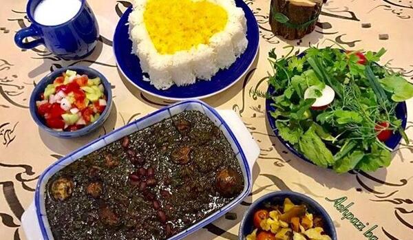 عکس قورمه سبزی با تزیین