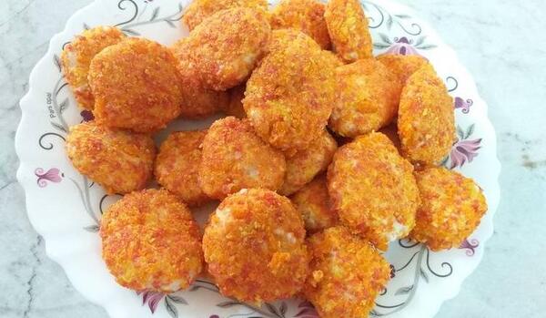 عکس ناگت مرغ و ذرت