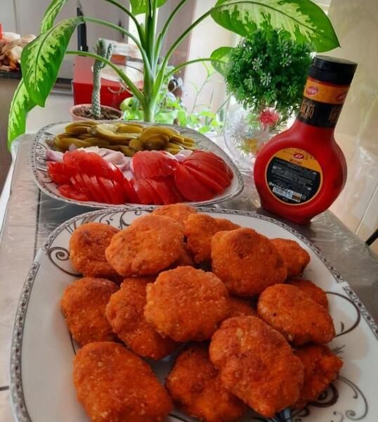 عکس ناگت مرغ و ذرت