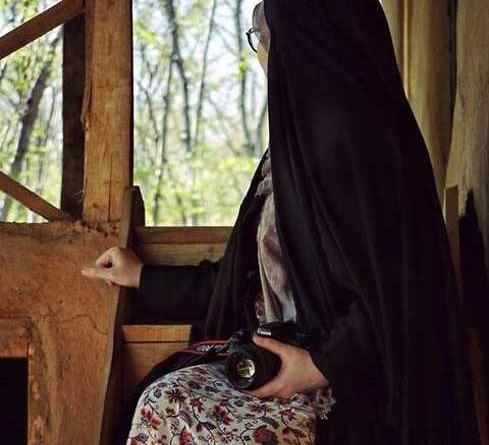 عکس دختر با حجاب پاییزی