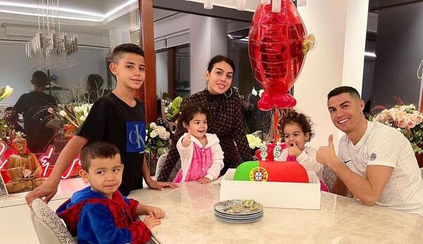 عکس کیک رونالدو