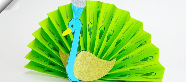 عکس طاووس با کاغذ رنگی