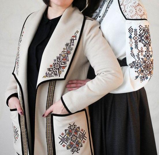 عکس مدل مانتو جدید گلدوزی شده