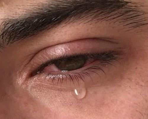 عکس گریه مرد