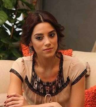 عکس نور ایسان و همسرش