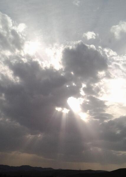 عکس طلوع خورشید کودکانه